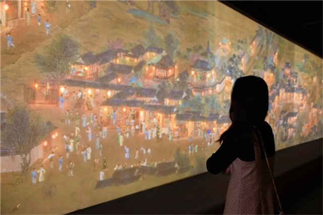 應用全息投影技術鮮活展現(xiàn)清明上河圖